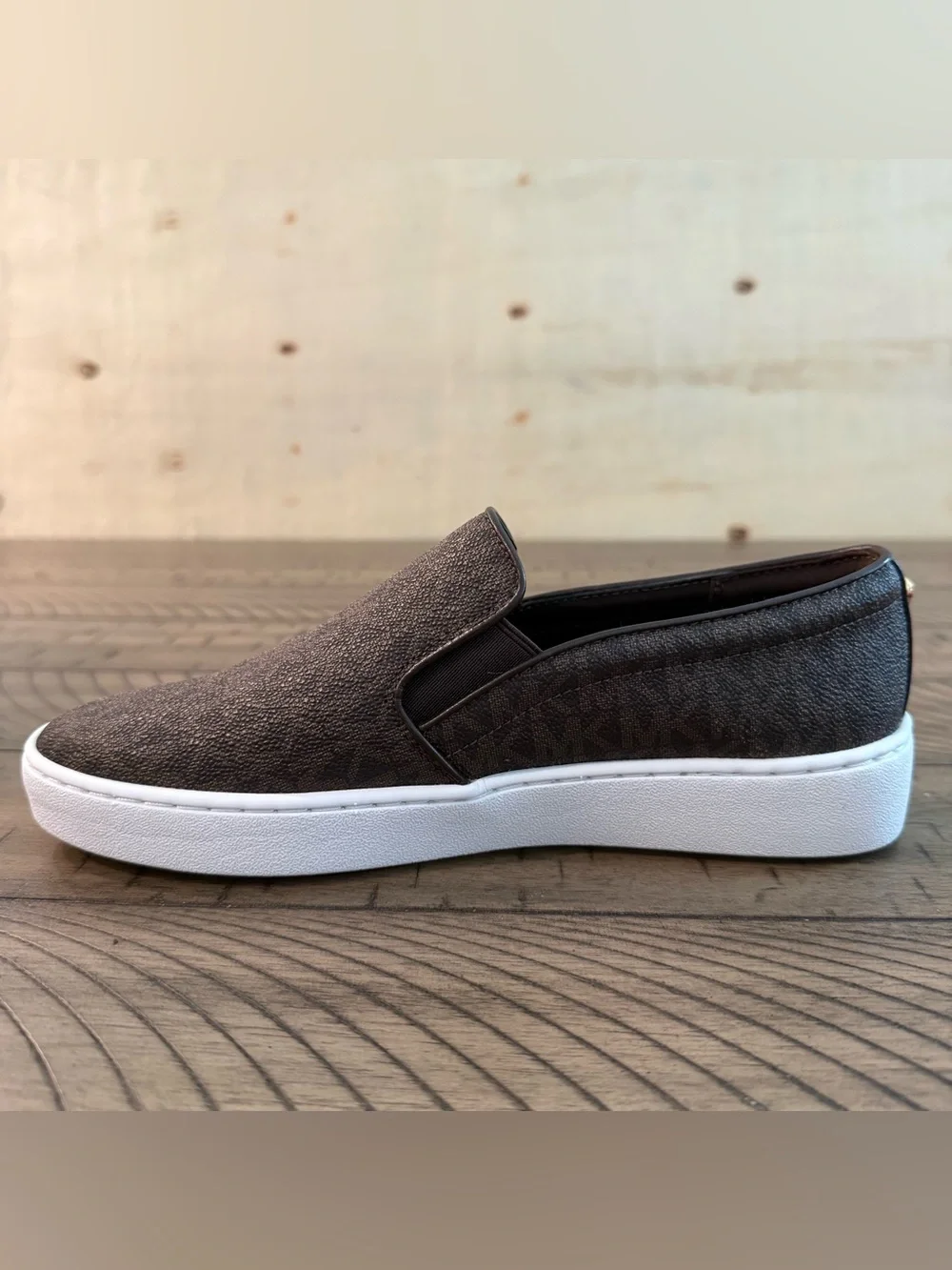 New Michael Kors Heaton Slip-On Sneakers Brown Size 7 w/box